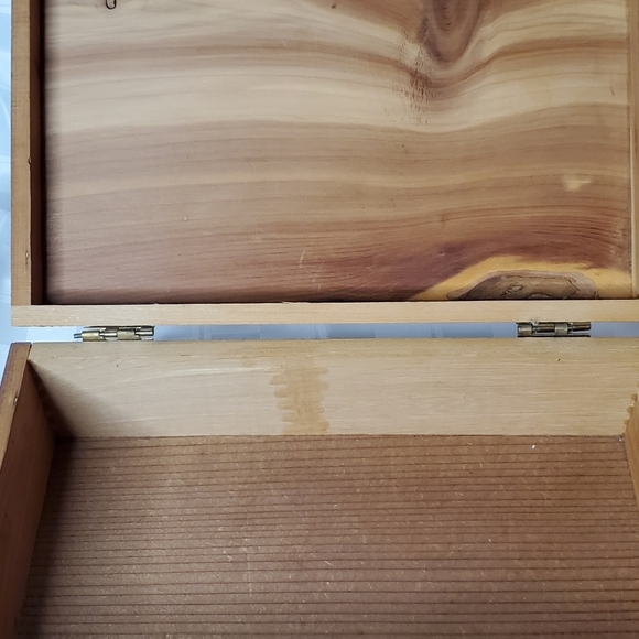 Cedar Lined Box - Picture 8 of 9